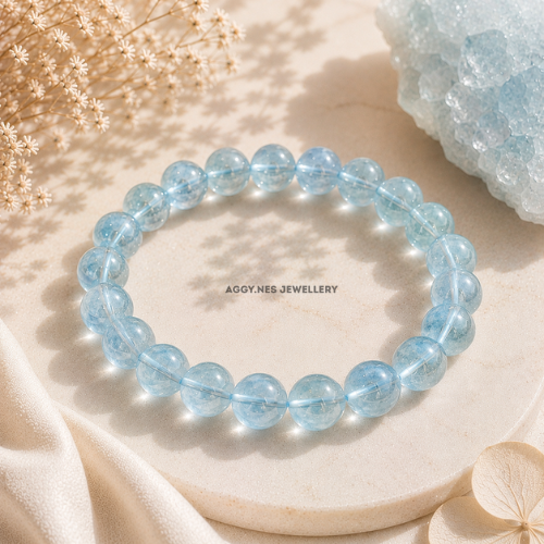 Aquamarine Benefits and Meaning: Calm & Stress Relief