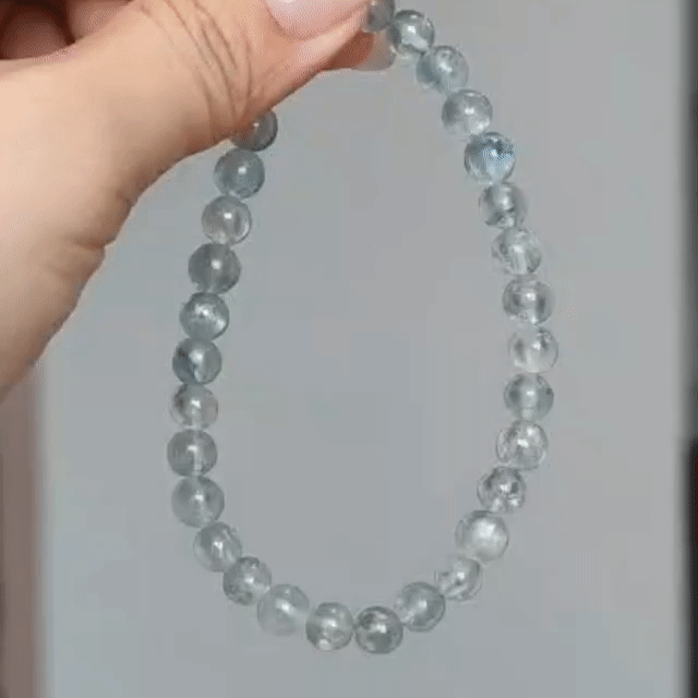 Green Kyanite (Icy, 6mm)