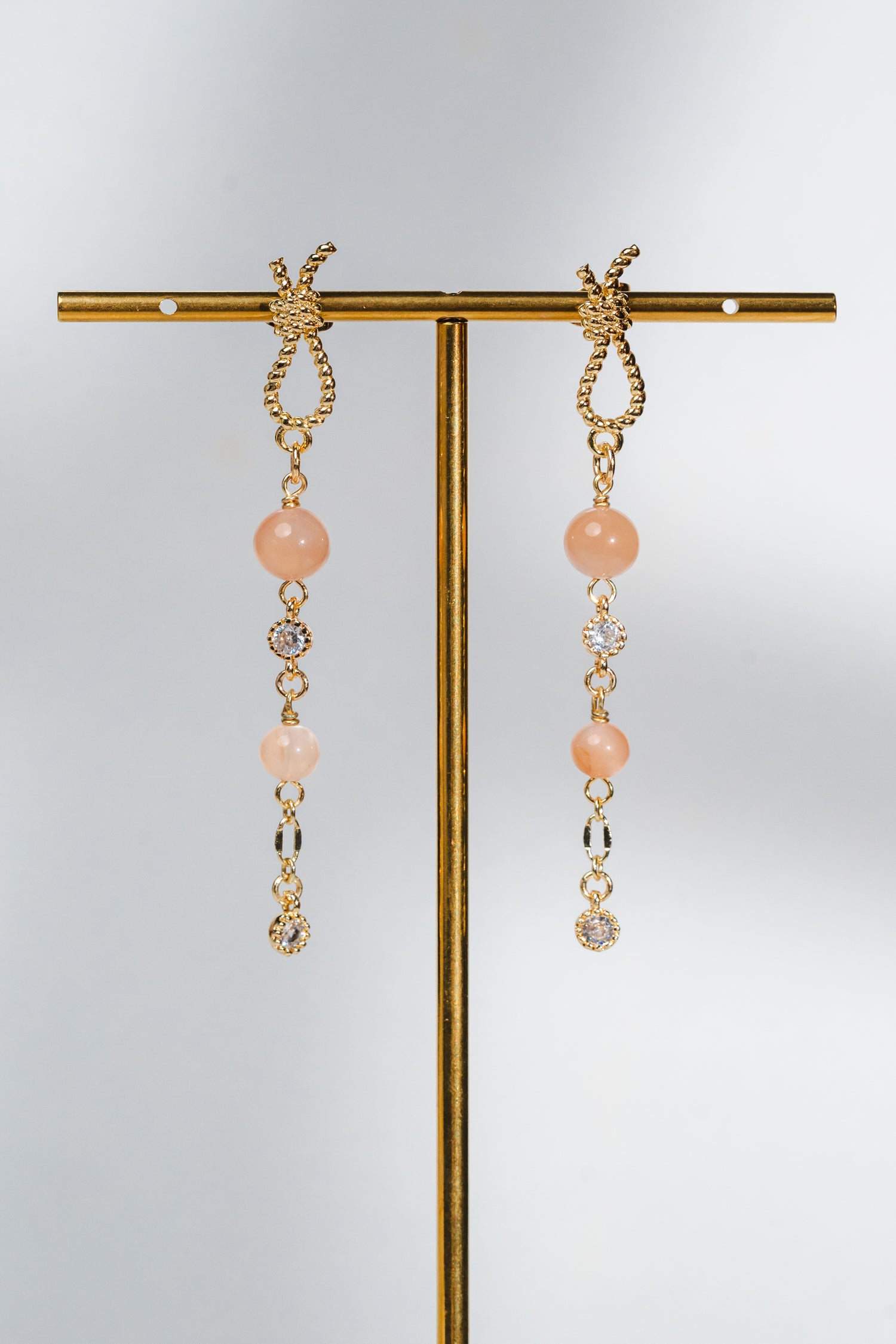 Ethere Earrings - Peach Moonstone