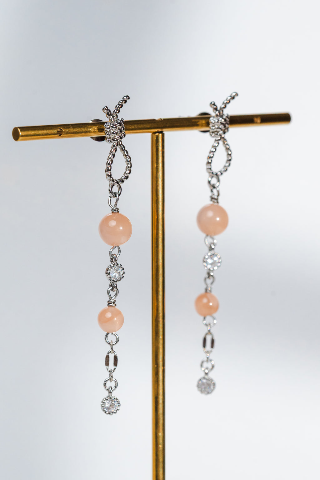 Ethere Earrings - Peach Moonstone