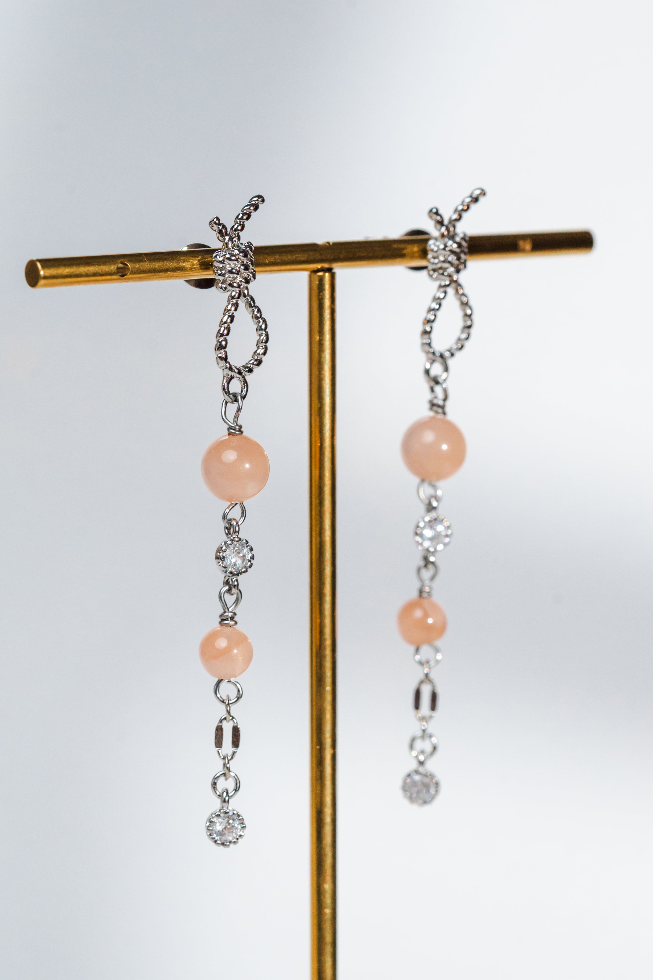 Ethere Earrings - Peach Moonstone