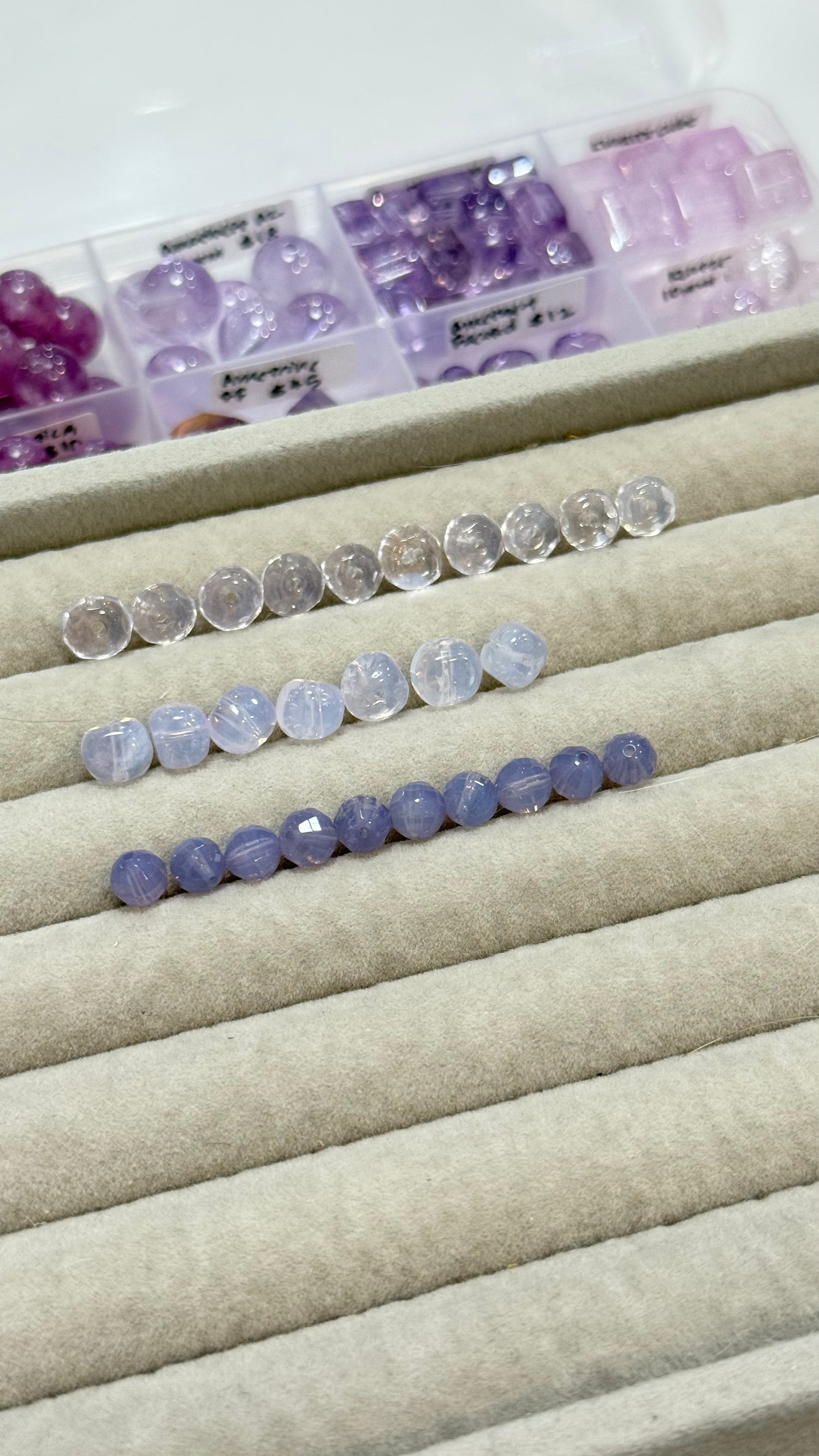 (27 Sep Beads Claim Live) Carmen