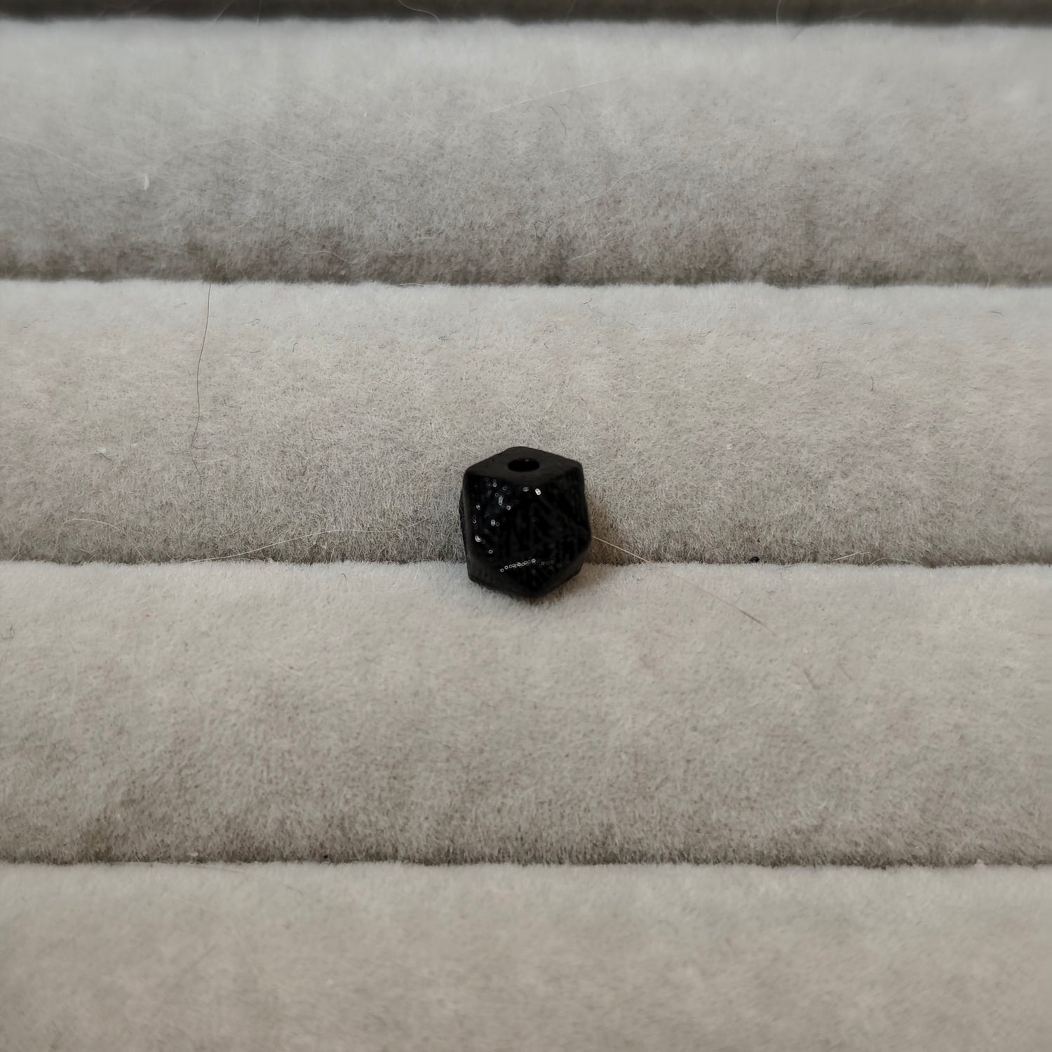 (25 Sep Beads Claim Live) Ivy