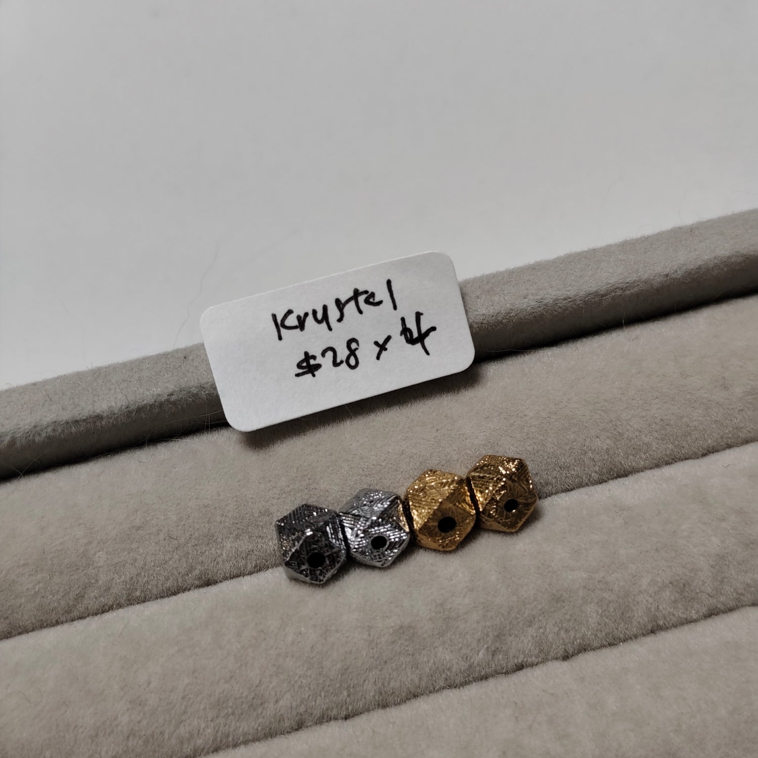 (21 Sep Beads Claim Live) Krystal